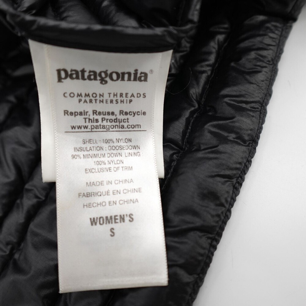 Patagonia Puffer Jacket Womens Small Black Hooded Full Zip Down Insulated - Picture 15 of 16